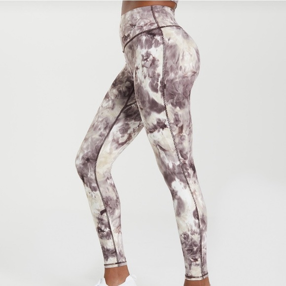 gymshark elevate leggings - Picture 3 of 7